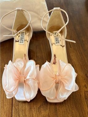Badgley Mischka Peach Organza Bow Ankle-Strap Heels